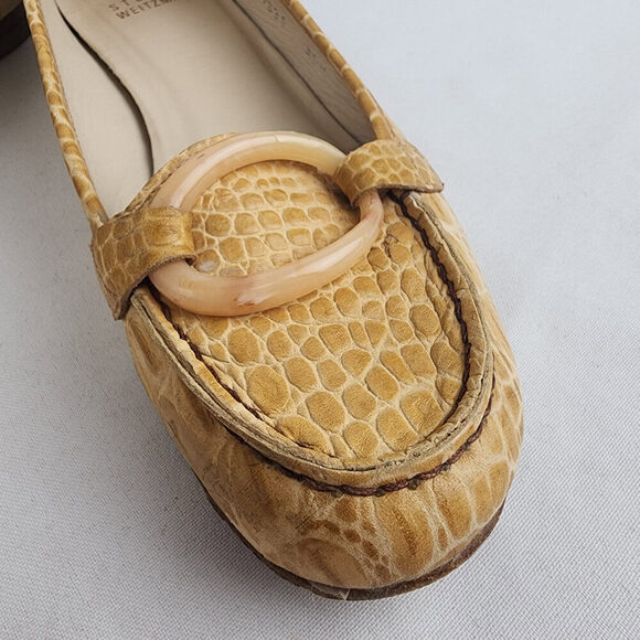 Stuart Weitzman Croc Cream Leather Tortoise Buckle Loafers Size 6.5 - Picture 8 of 9
